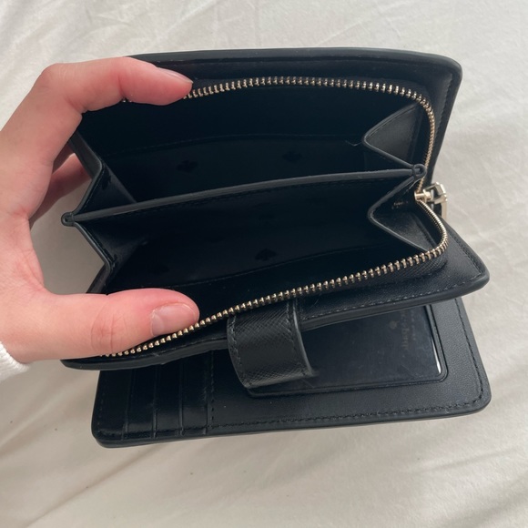 Kate Spade Wallet - Picture 5 of 5